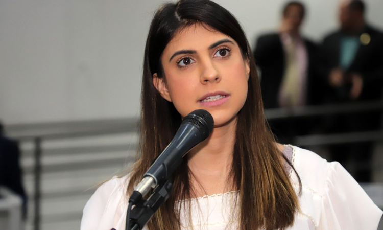 Camila Jara, responsável pelo projeto de dignidade menstrual